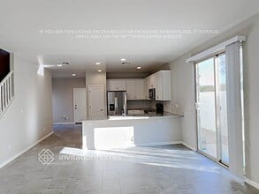 16437 S 10th St in Phoenix, AZ - Building Photo - Building Photo