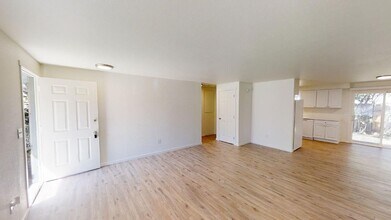 3634 SE 108th Ave in Portland, OR - Building Photo - Building Photo
