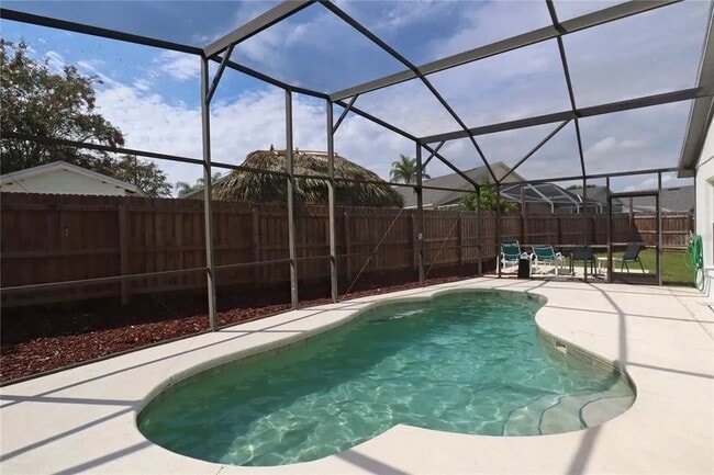 232 Lake Shore Pkwy in Davenport, FL - Foto de edificio - Building Photo