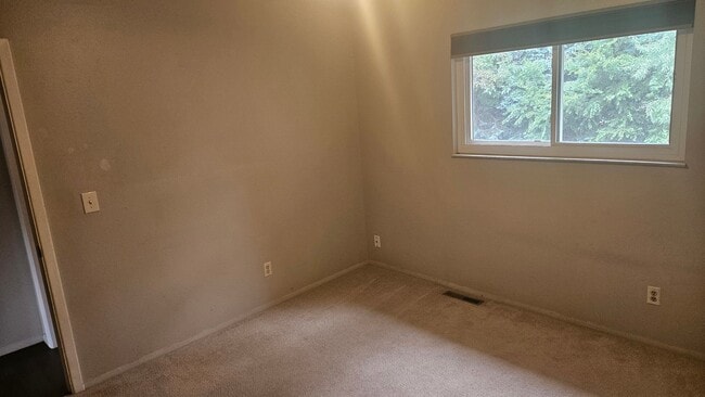 1040 E Prospect Rd in Fort Collins, CO - Building Photo - Building Photo