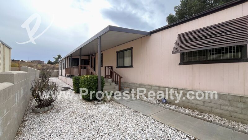 16339 Pebble Beach Dr in Victorville, CA - Building Photo