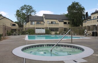 Village at Lakeside in Bakersfield, CA - Building Photo - Building Photo