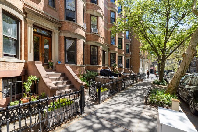 497 12Th Street in Brooklyn, NY - Building Photo - Building Photo