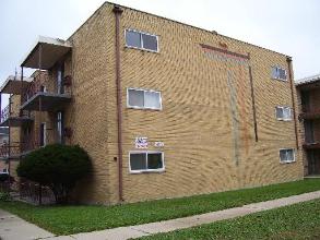 14113 S School St in Riverdale, IL - Building Photo