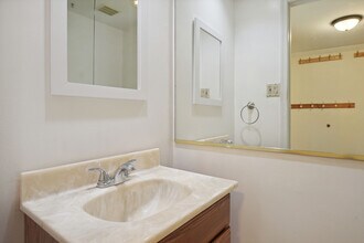 19407 Battleridge Way in Gaithersburg, MD - Building Photo - Building Photo