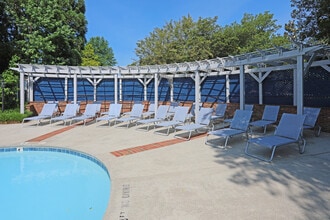 Addison Point in Greensboro, NC - Foto de edificio - Building Photo