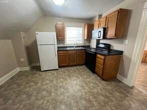 1209 Scott Ave in Fort Wayne, IN - Building Photo - Building Photo