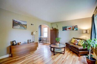 4312 Drexel Ave in Madison, WI - Building Photo