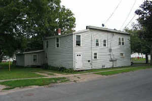 115 E Oneida St in Oswego, NY - Building Photo
