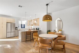 2581 Arvia St in Los Angeles, CA - Building Photo