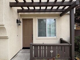 954 Teatro Cir in El Cajon, CA - Building Photo