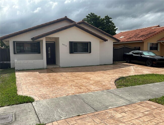 property at 2514 SW 138th Ave