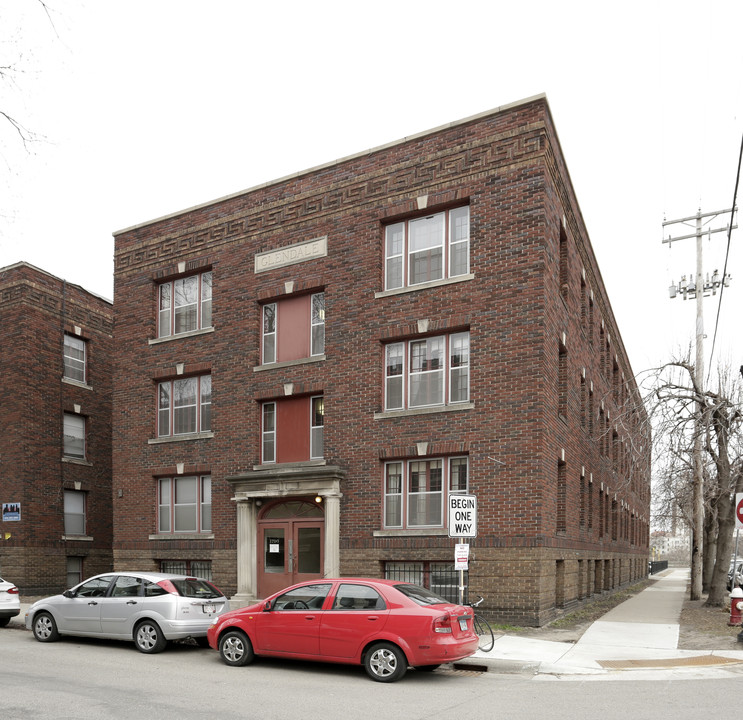 1700 Stevens Ave in Minneapolis, MN - Foto de edificio