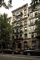 215 E Tenth St in New York, NY - Building Photo