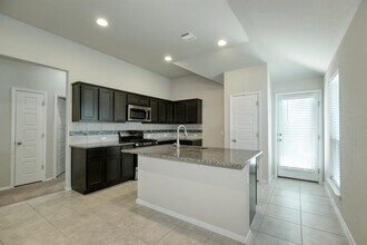 6045 Urbano Bnd in Round Rock, TX - Building Photo - Building Photo
