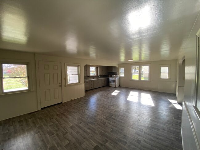 property at 14 Stoltzfus Ln