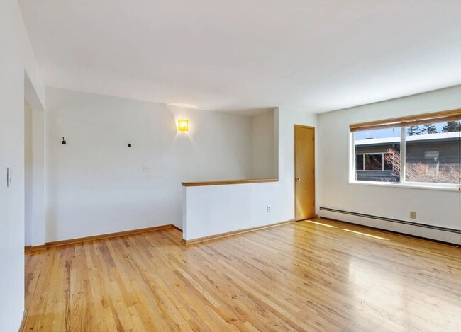 property at 908 S Gaines St