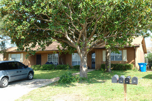 3250-3252 Santa Rosa Dr Apartments