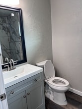 404 Scott St in Kerrville, TX - Building Photo - Building Photo