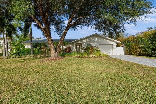 property at 2411 Nassau St
