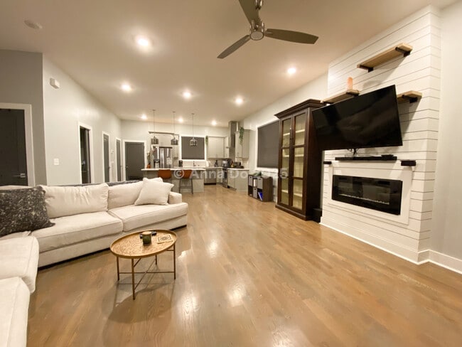 809 21st Ave N in Nashville, TN - Building Photo - Building Photo