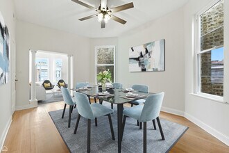 909 W Addison St in Chicago, IL - Building Photo - Building Photo