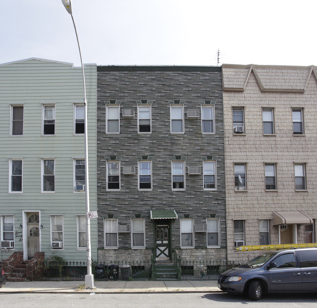 724 Lorimer St in Brooklyn, NY - Building Photo - Building Photo