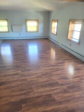 70 Skinner St in East Hampton, CT - Building Photo - Building Photo