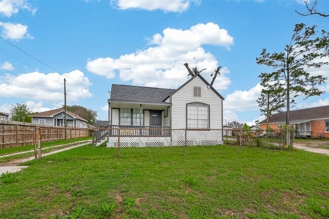 property at 7927 Brays St