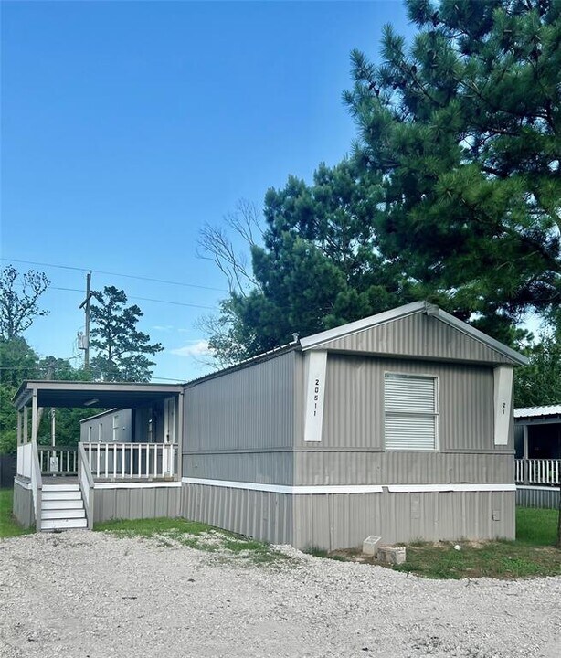 20511 N Navasota St in New Caney, TX - Building Photo