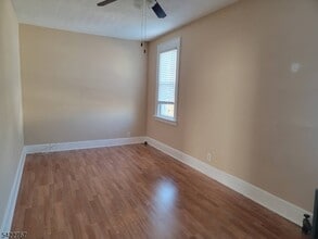 138 Union Ave in Linden, NJ - Building Photo - Building Photo