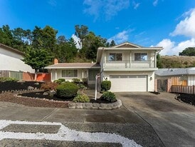 7684 Surrey Ln in Oakland, CA - Building Photo