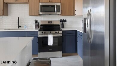 1007 S Mint St in Charlotte, NC - Building Photo - Building Photo