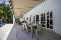 1003 Seagate Dr in Delray Beach, FL - Foto de edificio - Building Photo