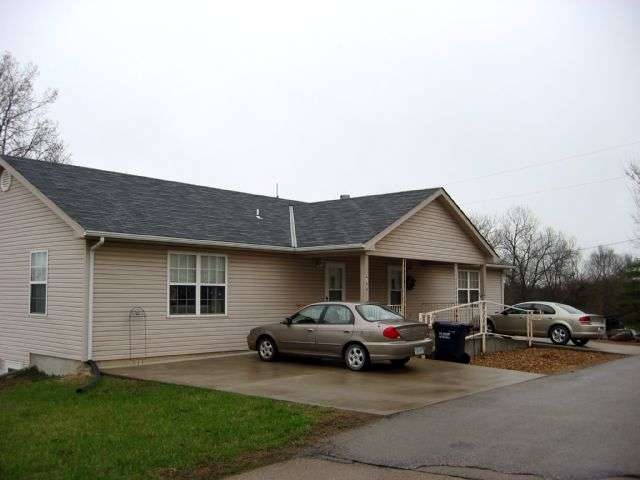 414 Sycamore St in Oskaloosa, KS - Building Photo - Building Photo