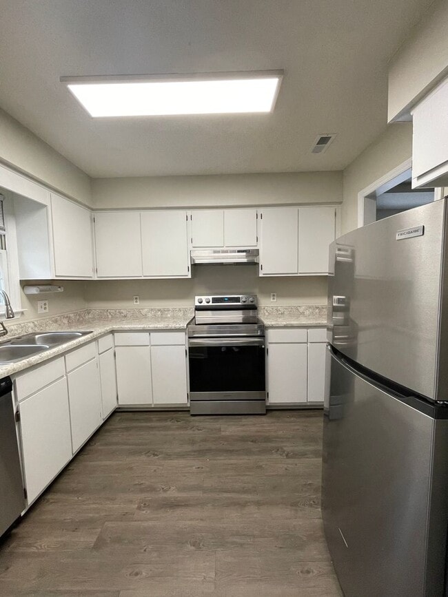 720 Powell Dr in Raleigh, NC - Building Photo - Building Photo