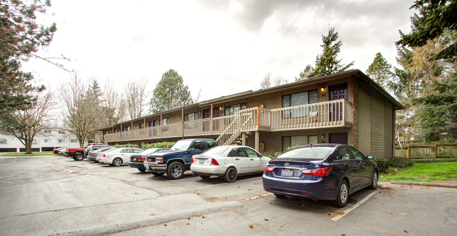 Maplewood West in Bellingham, WA - Building Photo