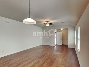 22334 Queenbury Hills Dr in Houston, TX - Building Photo - Building Photo