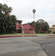 4114-4124 Franklin Ave in Los Angeles, CA - Building Photo - Building Photo