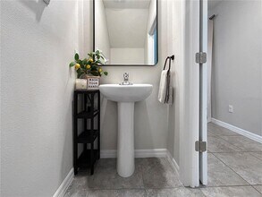 9605 Channing Hill Dr in Sun City Center, FL - Building Photo - Building Photo
