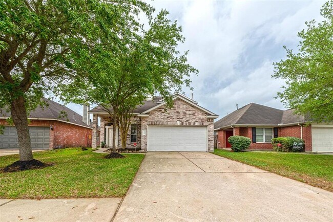 22439 Highland Point Ln in Spring, TX - Building Photo - Building Photo