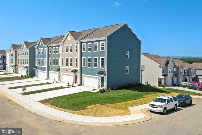 64 Stafford Pl in Falling Waters, WV - Building Photo - Building Photo
