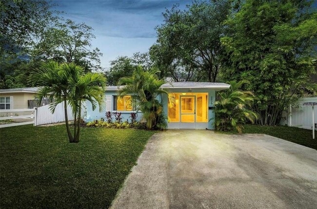 property at 2528 Boca Ciega Dr N