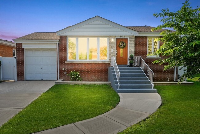 1412 Balmoral Ave in Westchester, IL - Foto de edificio - Building Photo