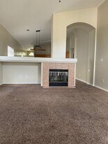 9604 Lanneau Ct in Bakersfield, CA - Building Photo