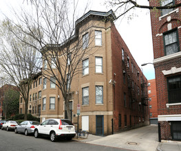 1647 Lamont St NW in Washington, DC - Building Photo - Building Photo