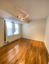 115 Longwood Ave, Unit 3R in Brookline, MA - Foto de edificio - Building Photo