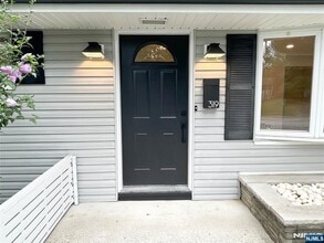 319 Mastin Pl in Ridgewood, NJ - Building Photo - Building Photo