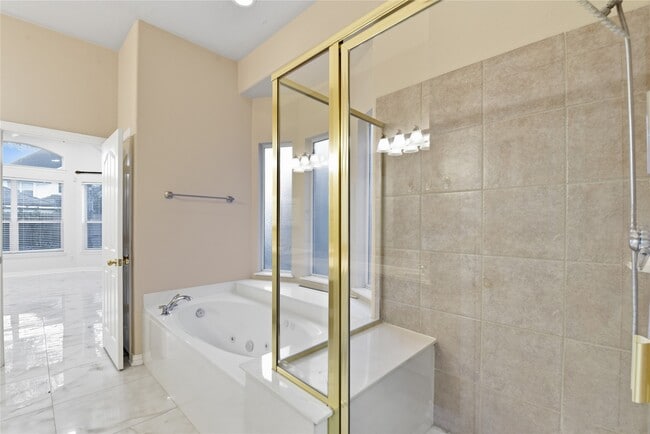 property at 6507 Hill Haven Ct