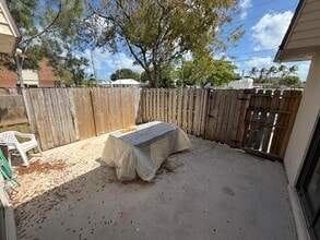 717 W Ocean Ave in Lantana, FL - Building Photo - Building Photo